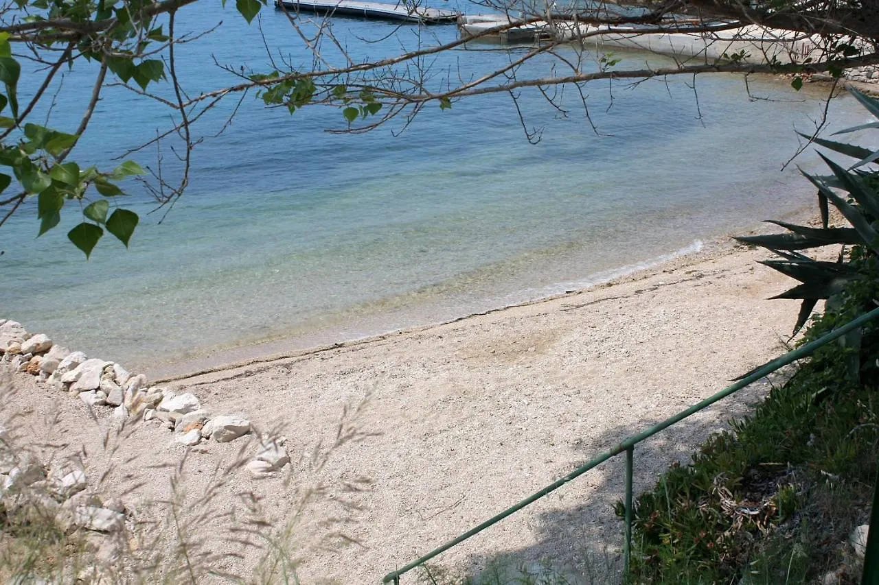Apartments By The Sea Supetarska Draga - Gornja, Rab - 5054