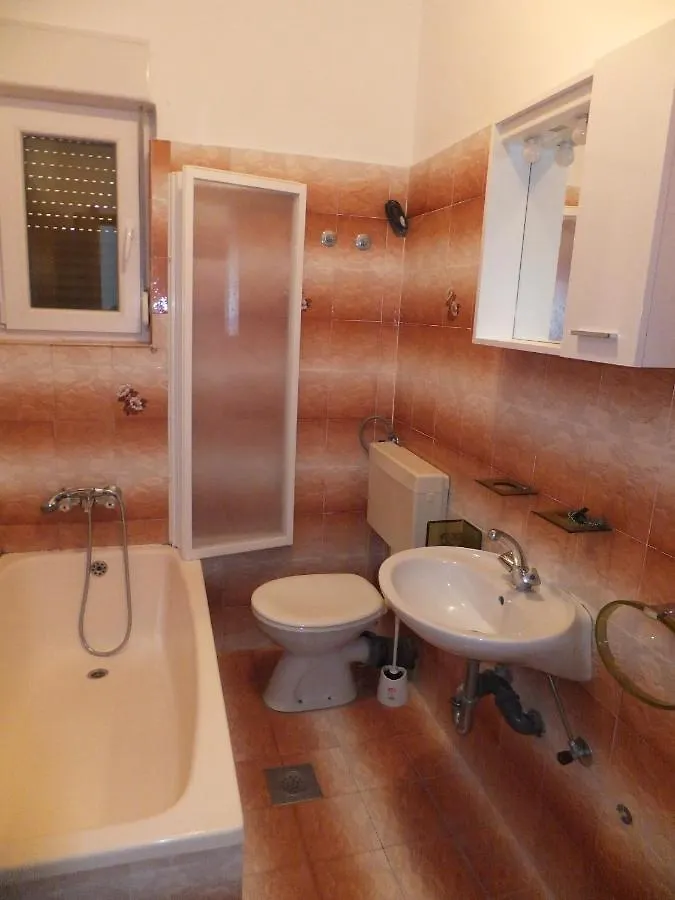 Apartments By The Sea Supetarska Draga - Gornja, Rab - 5054