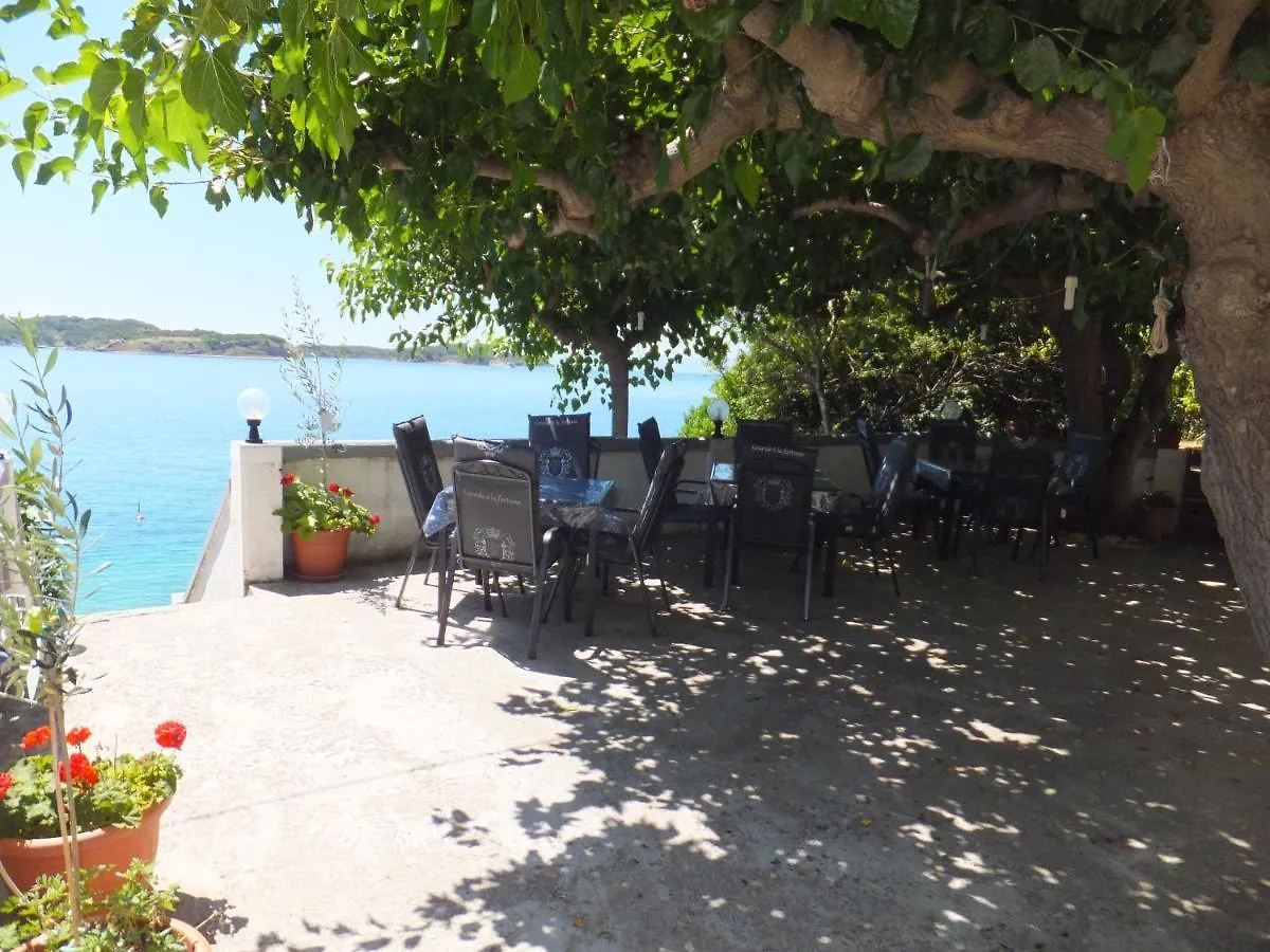 Apartments By The Sea Supetarska Draga - Gornja, Rab - 5054